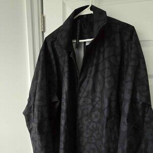 Lululemon Lab Long Coat – Size Large Size L Black Pattern Designer Minimalist